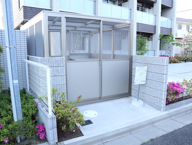 クレスティーク北戸田 ゴミ置き場