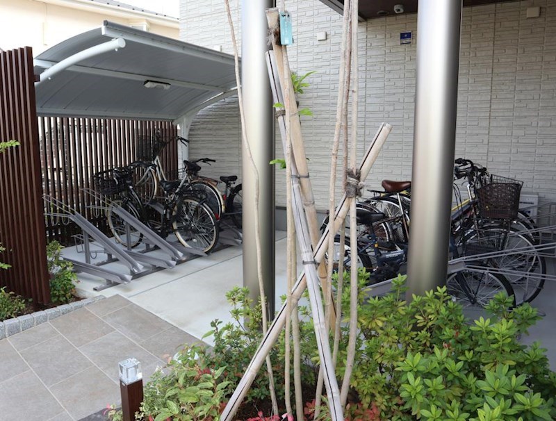 クレスティーク北戸田 駐輪場