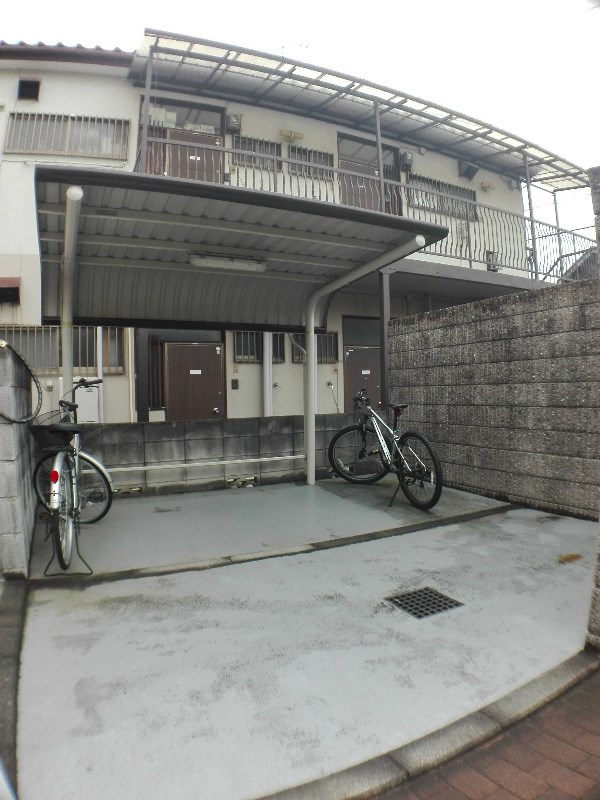 パレス ロワール 駐輪場