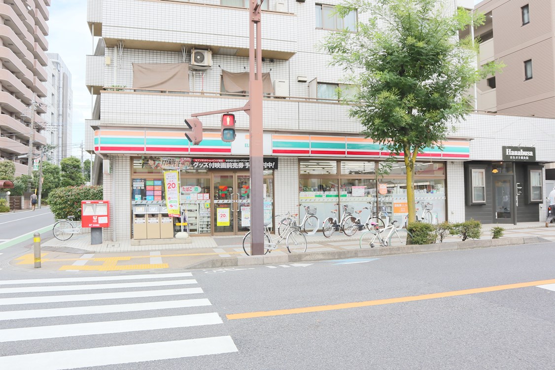 リバシィー浦和常盤 コンビ二：ｾﾌﾞﾝｲﾚﾌﾞﾝ 浦和常盤5丁目店　599m