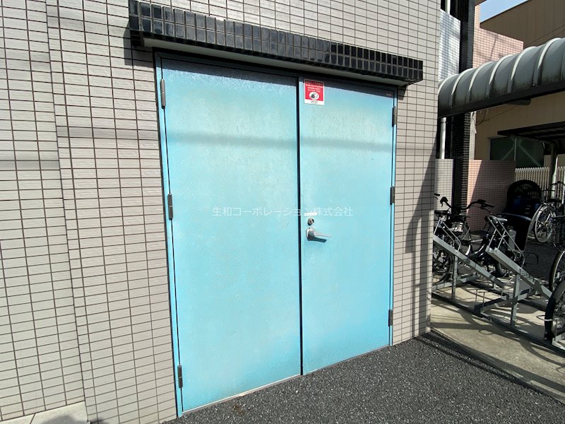 レ・ゼールⅡ ゴミ置き場