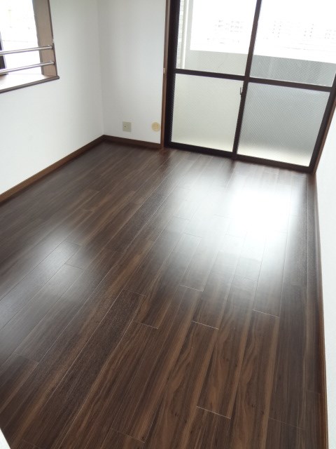 パディフィールドＭ フロアタイル新調