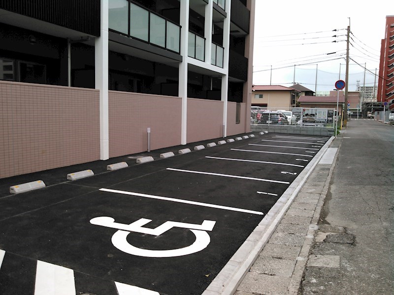 アクアチェントロ 駐車場