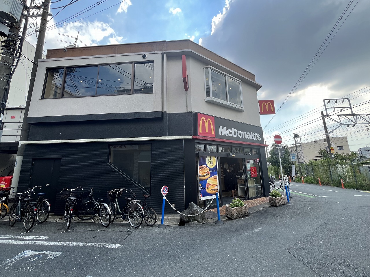 リプライネ中楠 レストラン：マクドナルド 四条畷店　651m　近隣
