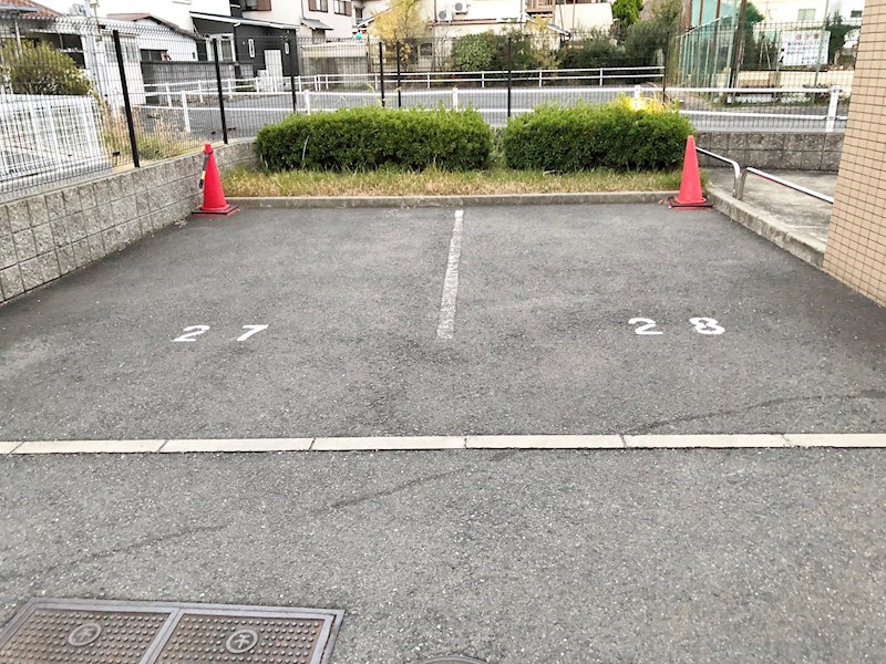 ファシルカワト 駐車場