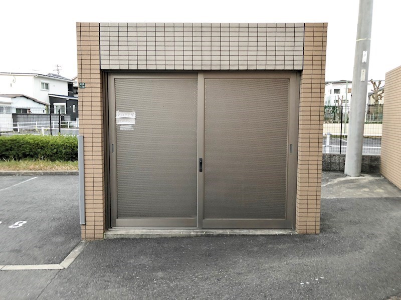 ファシルカワト ゴミ置き場