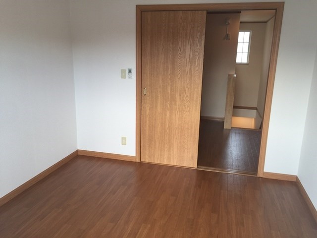 エスポワール久米田 洋室