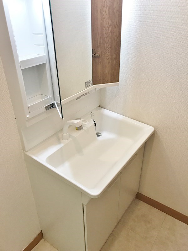 カーサ高尾 同仕様写真（リビング）