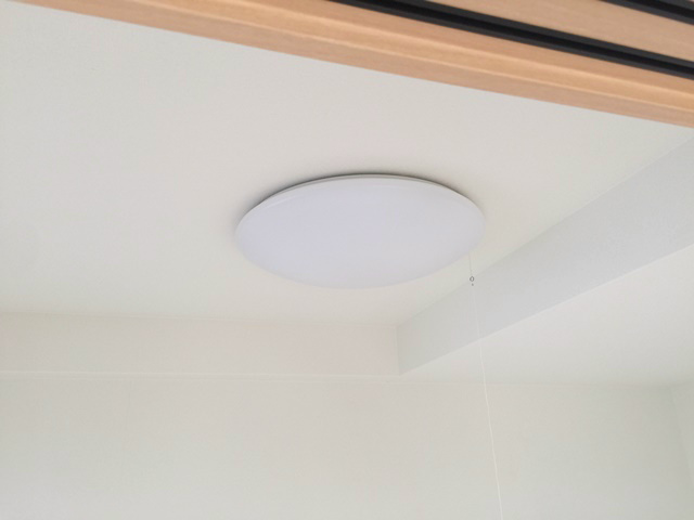 ラティア土井 洋室照明器具