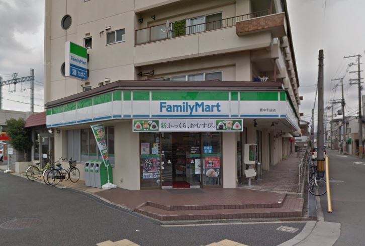 カサラーゾ コンビ二：ﾌｧﾐﾘｰﾏｰﾄ 豊中千成店　235m