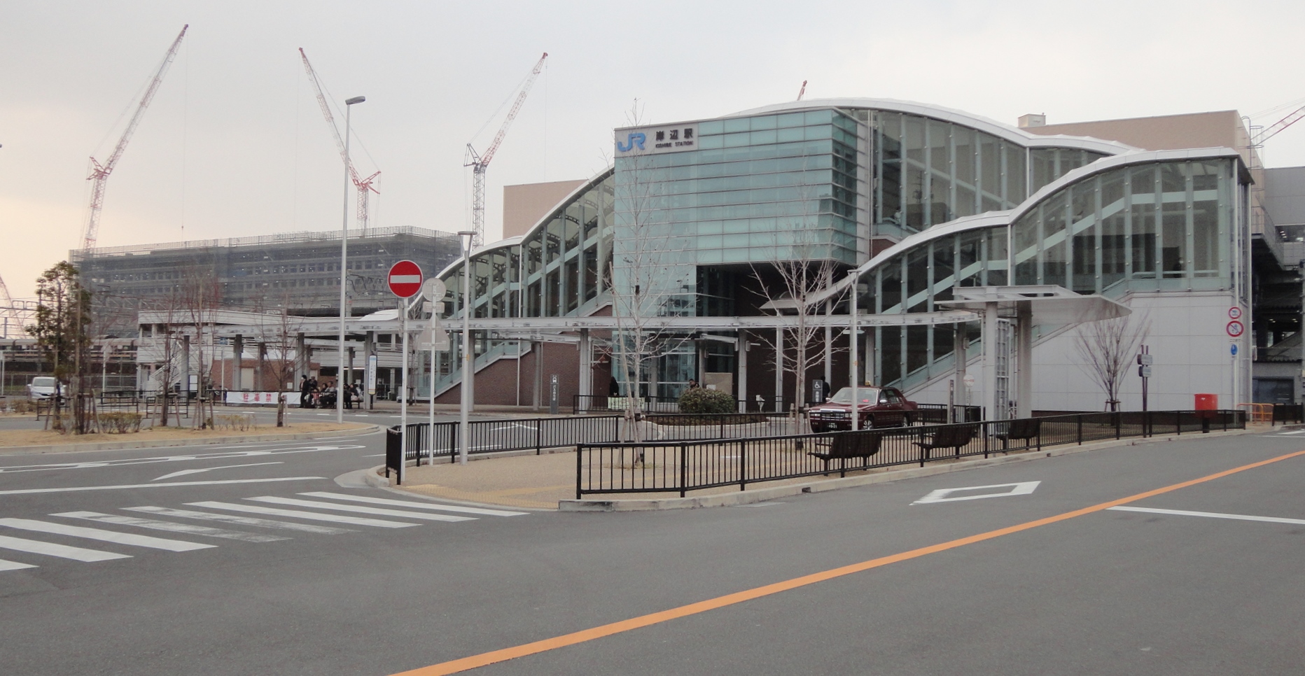 ナウトローネ 駅：JR岸辺駅　747m