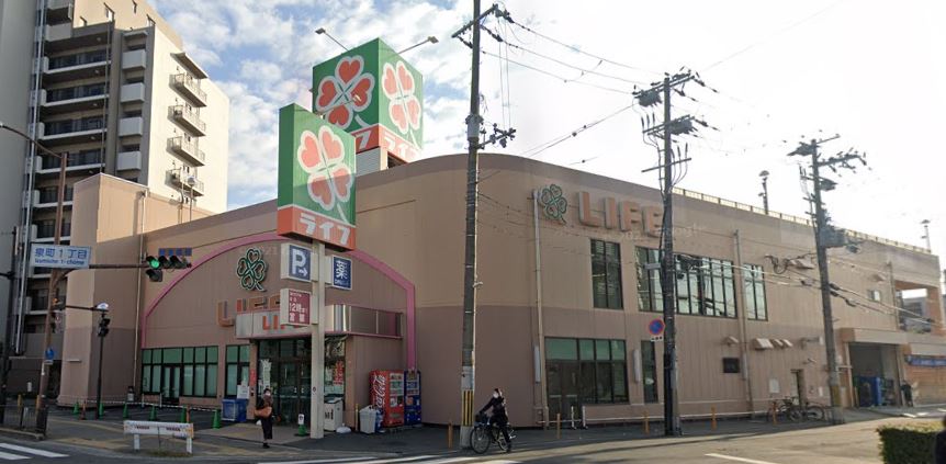 カラコレス穂波 スーパー：ﾗｲﾌ 吹田泉町店　455m