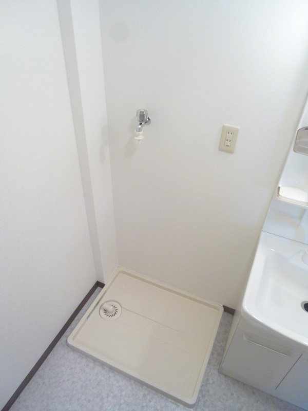 エクセレンス 現地写真（玄関）