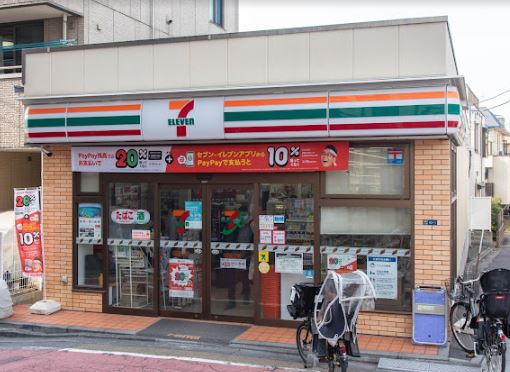 Grandia（グランディア） コンビ二：セブンイレブン 北区滝野川2丁目店　437m