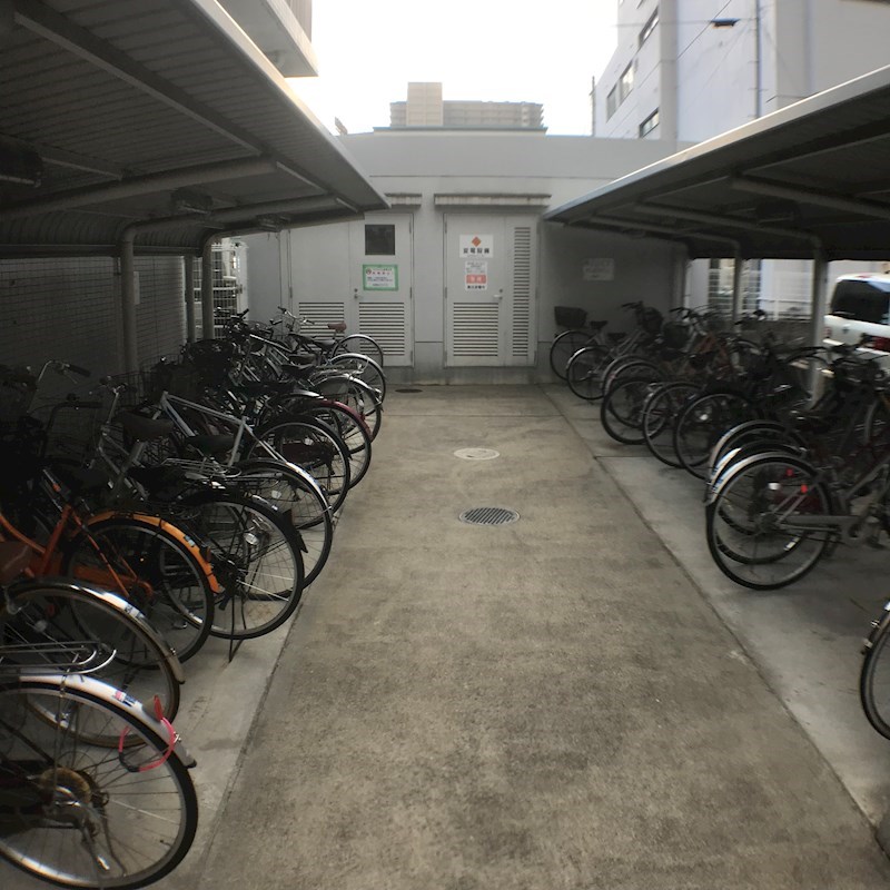 ジュモ オネティ 駐輪場