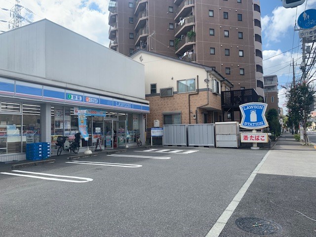 イーストヴィラ コンビ二：ﾛｰｿﾝ 綾瀬中央通り店　451m