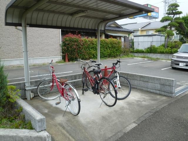 リマーレヴィラ 駐輪場