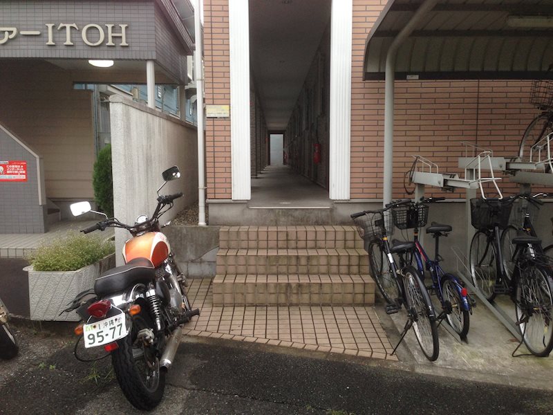 コンフォートアソシア 駐輪場