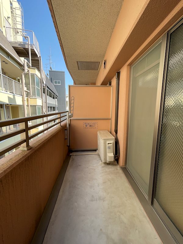 ロイヤルグレース 現地写真（玄関）