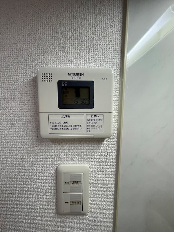 ロイヤルグレース 現地写真（玄関）