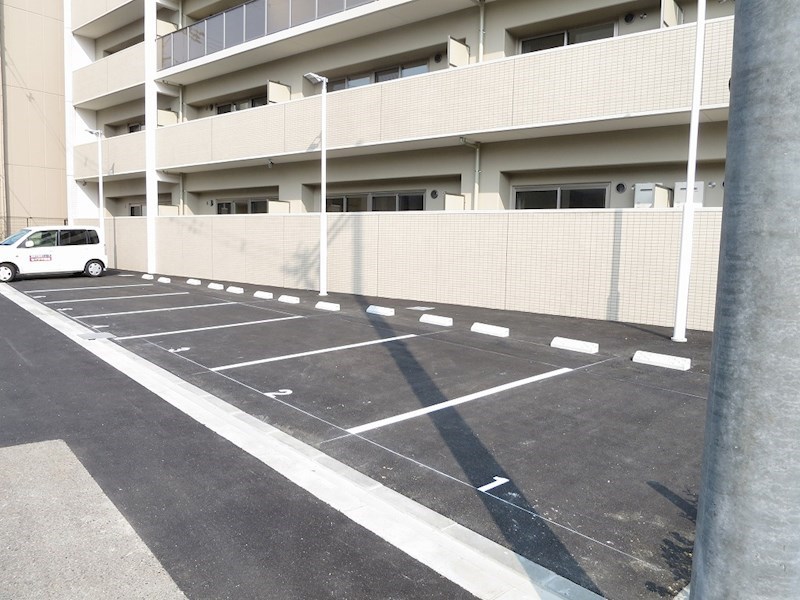 ビビアンパレス桜川公園 駐車場