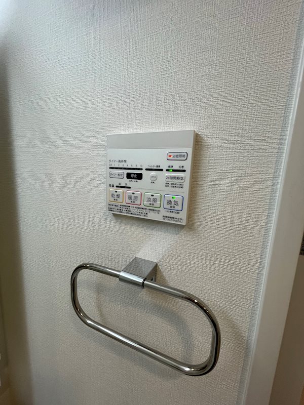 ディアコートオリヴィエ 現地写真（玄関）
