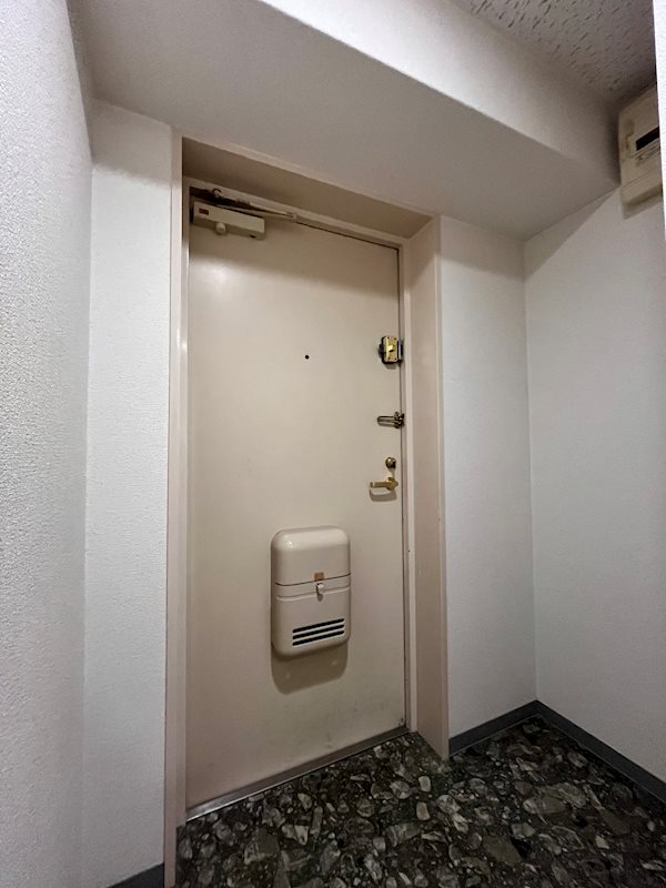 シャトウシャルマン 玄関