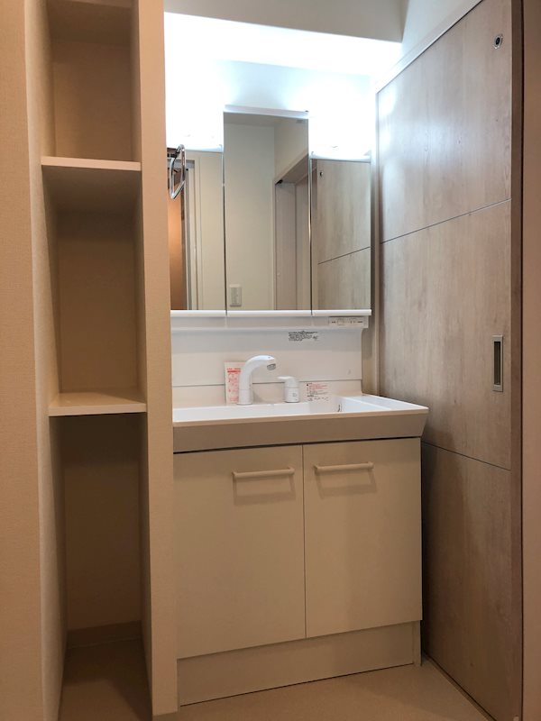 リバーサイド大津屋 現地写真（玄関）