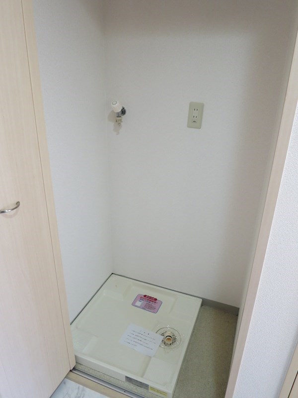 エミネンスタカハシ 室内洗濯機置き場です
