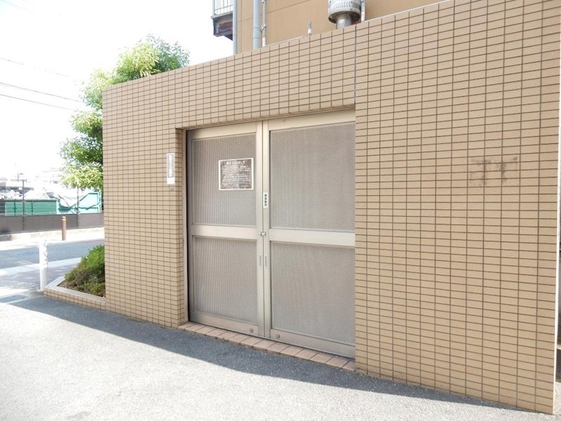 グリーンサイド鶴見 ゴミ置き場