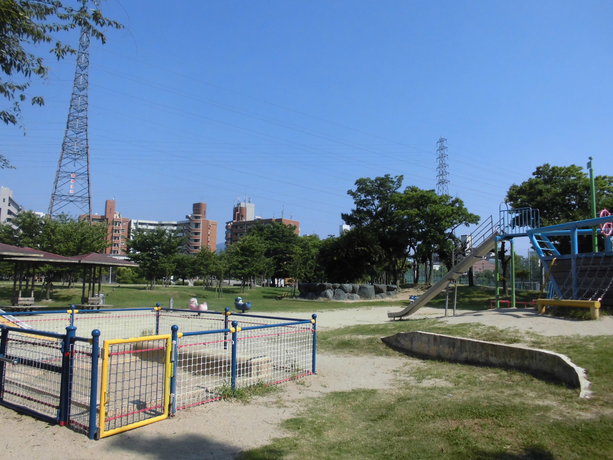 パークロイヤル 公園：吉原公園　120m