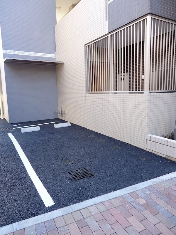SUPURUSE板橋弐番館 駐車場