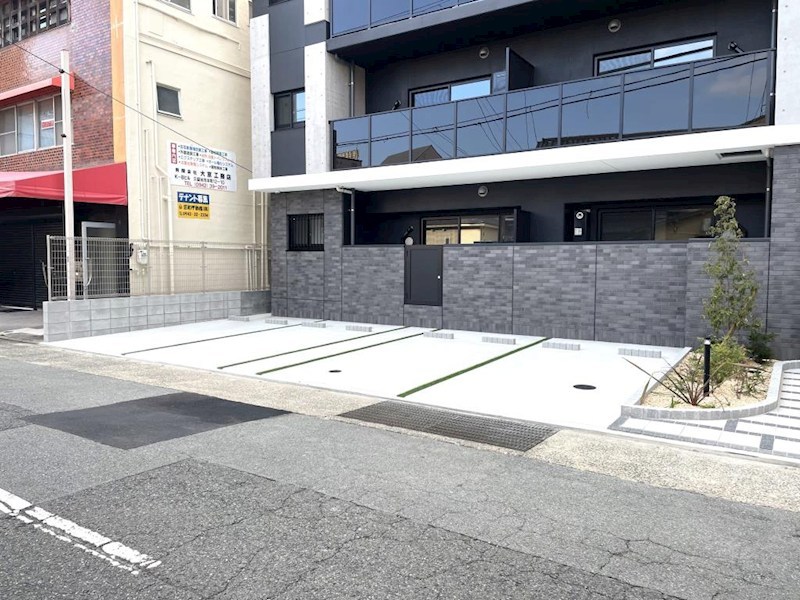 プラージュポインテ六ツ門 駐車場