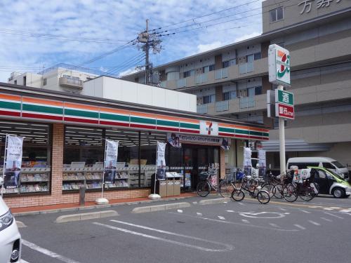 グラン・エスポワール コンビ二：ｾﾌﾞﾝｲﾚﾌﾞﾝ 大阪加美東4丁目店　219m