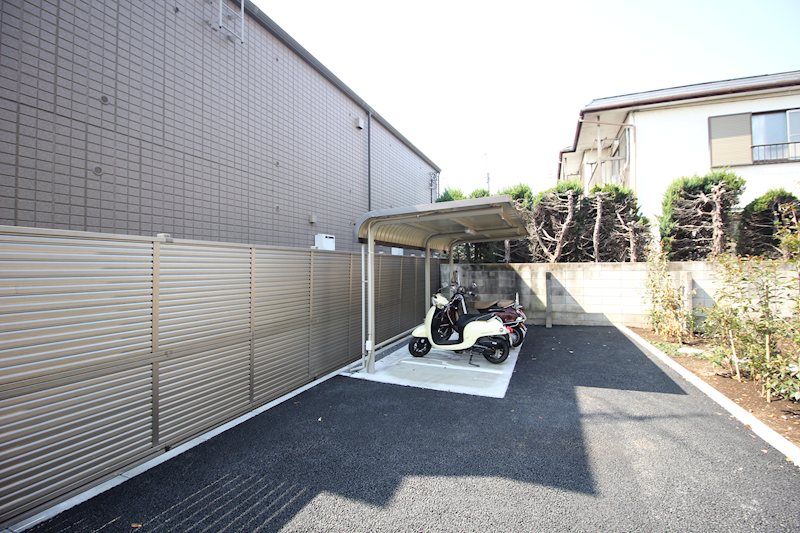 スプリングクリーク(SPRING CREEK) 駐輪場