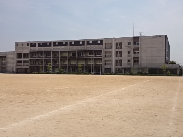 エトワール長岡京 中学校：大山崎町立大山崎中学校　1206m