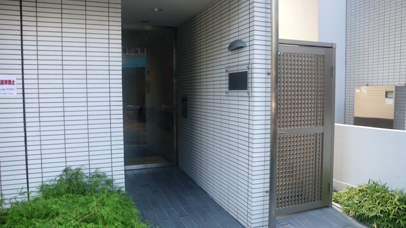 エクセル王子北 エントランス