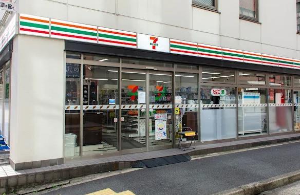 メゾンクラフト神田錦町 コンビ二：セブンイレブン 神田錦町2丁目店　46m