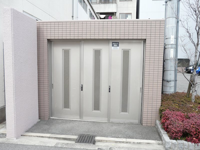 コンフォール平野 ゴミ置き場