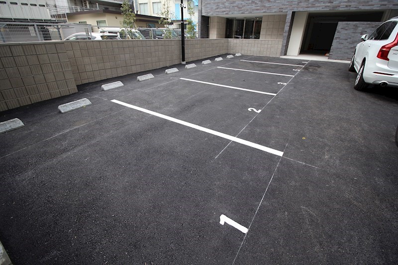 ブル フォルトゥーナ扇町 駐車場