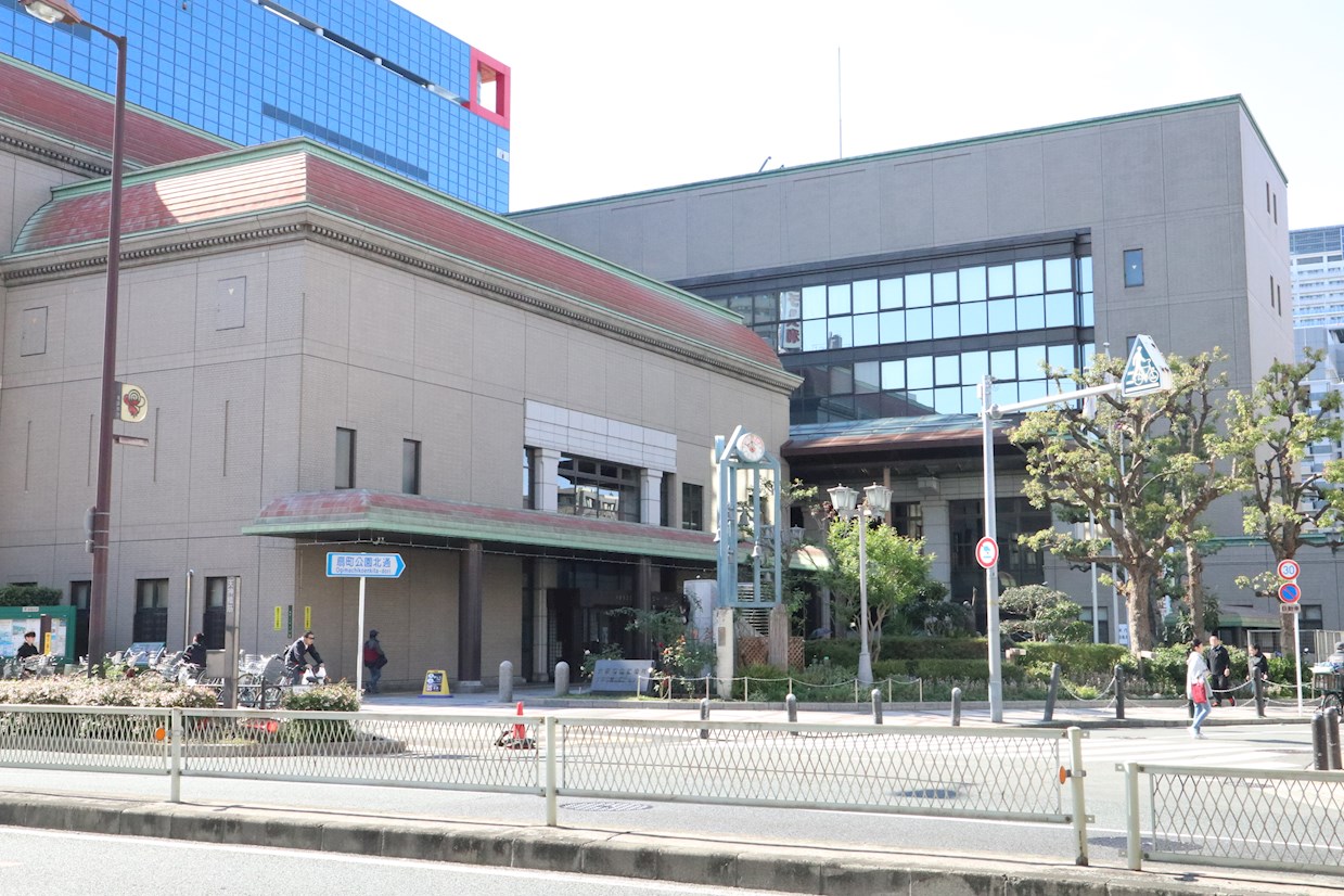 Fujiman南森町 役所：大阪市北区役所　566m
