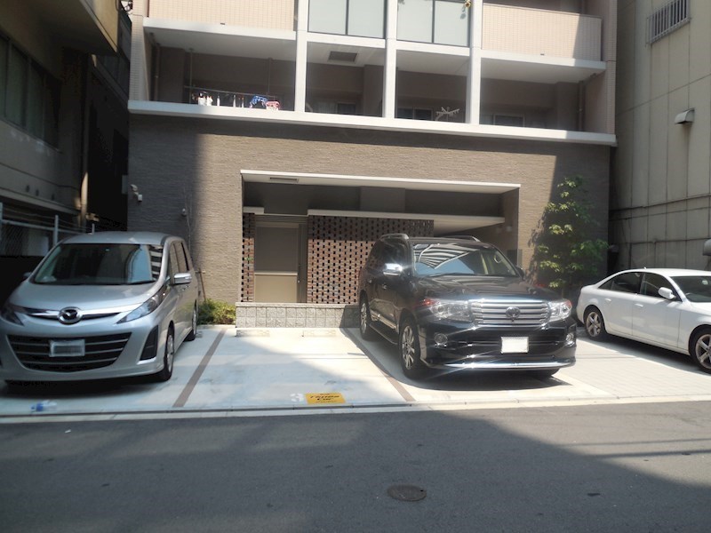 グランフルーヴ 駐車場