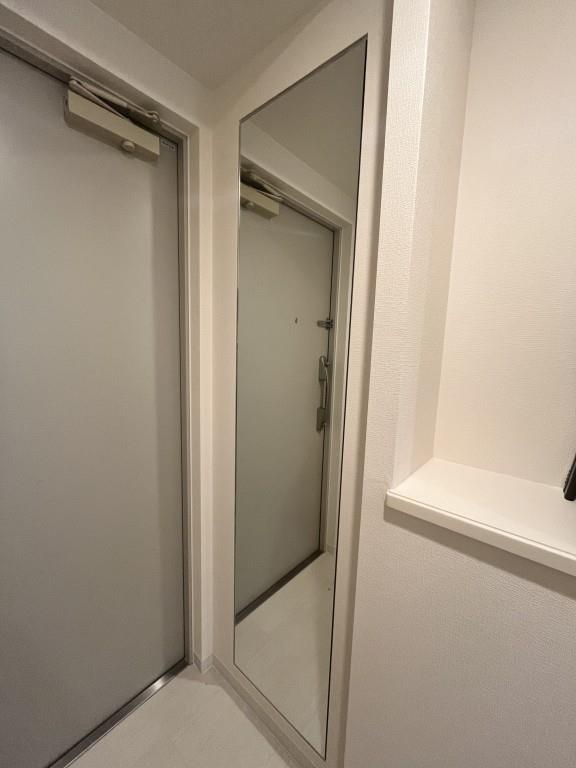 ラヴィベール江坂 現地写真（玄関）