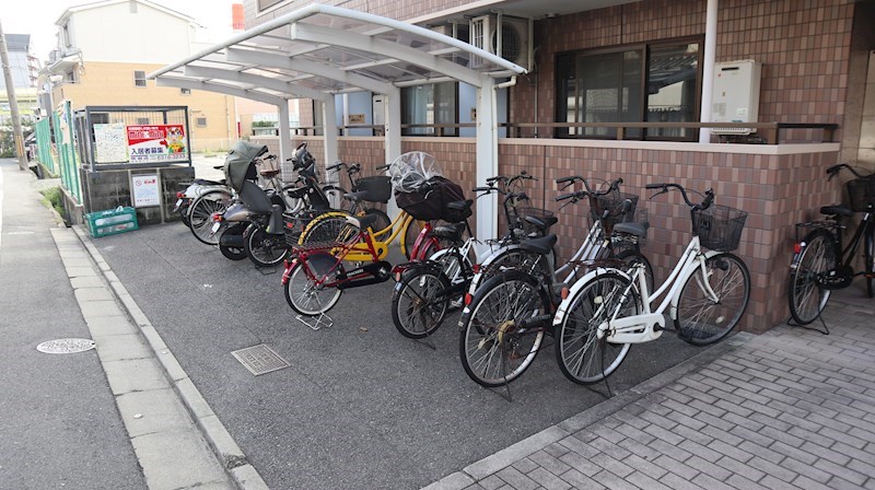 エリアント豊川 駐輪場