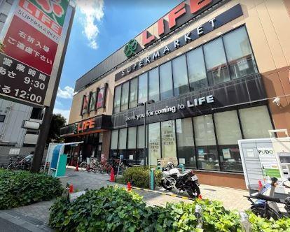 ROOTs Shinjuku Wakamatsucho(ルーツシンジュクワカマツチョウ) スーパー：ライフ若松河田駅前店　367m