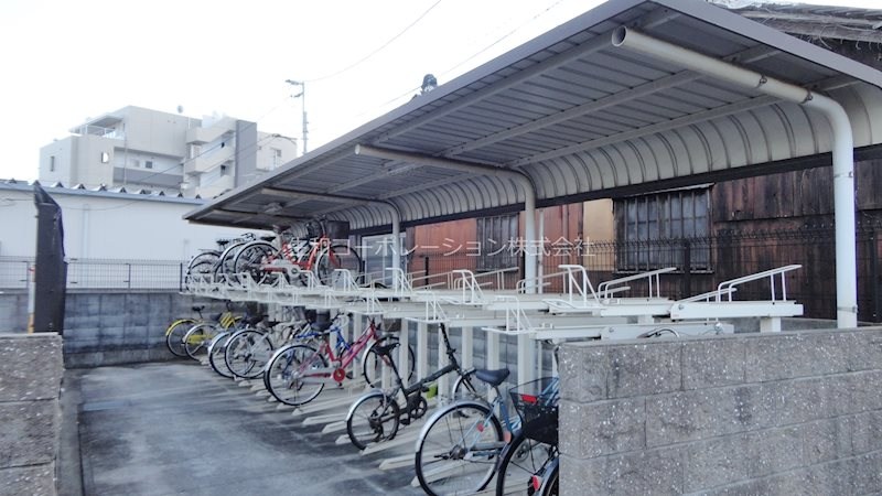 インディペンデンスハイツ 駐輪場