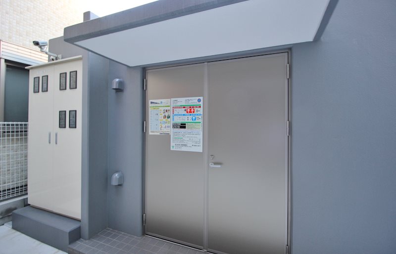 ソラーナ･エム ゴミ置き場