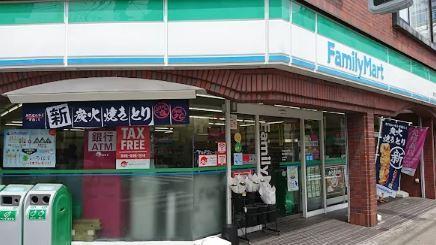 ソラーナ･エム コンビ二：ﾌｧﾐﾘｰﾏｰﾄ 東日暮里六丁目店　148m