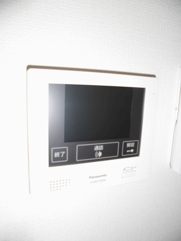プリメール貝塚 現地写真（玄関）