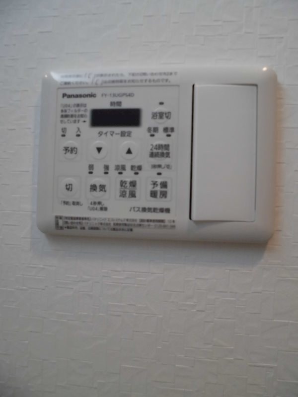 プリメール貝塚 現地写真（玄関）